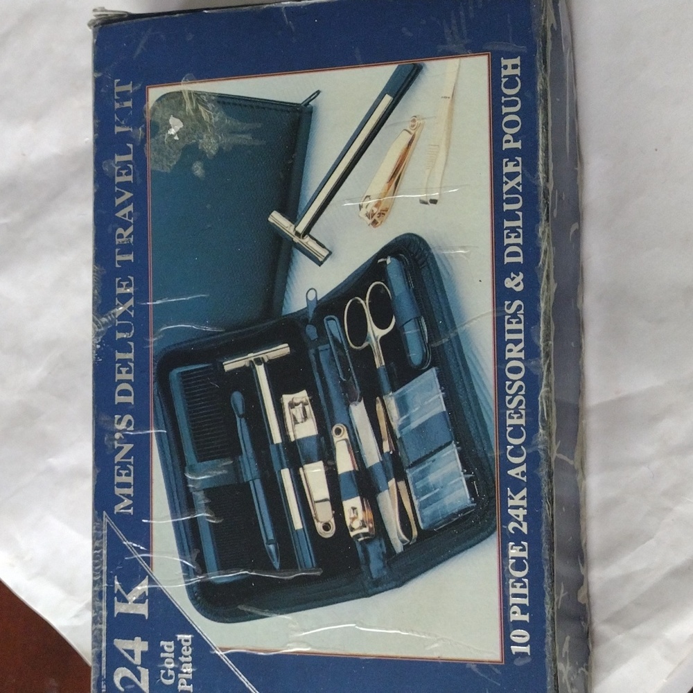 Vintage 24 carat men's deluxe travel kit new with box